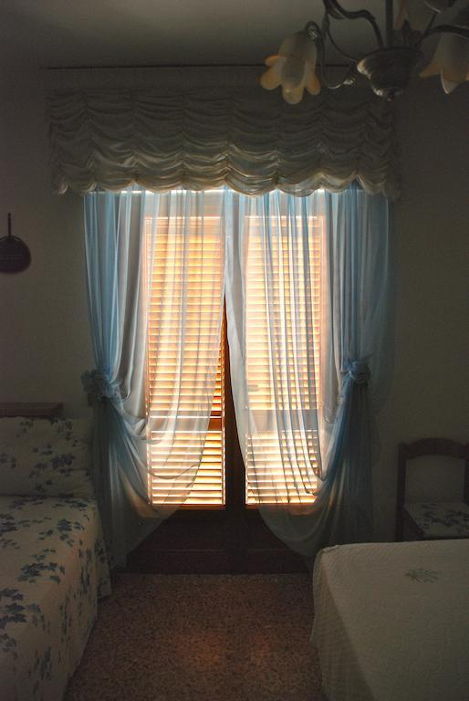 Bed And Breakfast Il Girasole Lamporecchio Room photo